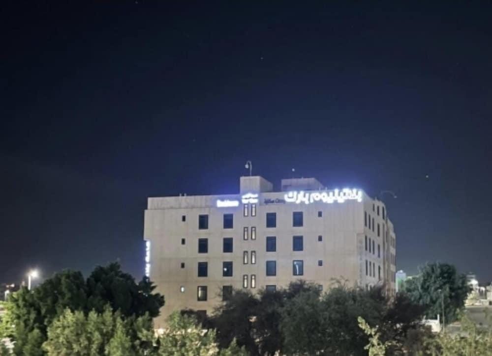 Platinium Park Hotel Ta'if Bagian luar foto