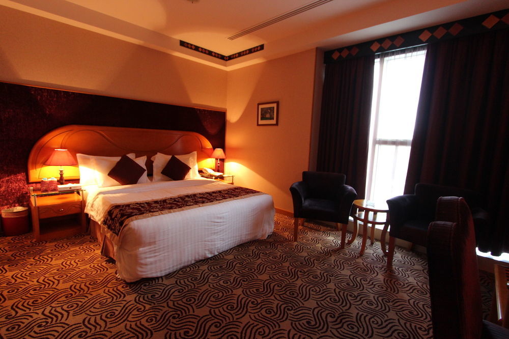 Platinium Park Hotel Ta'if Bagian luar foto