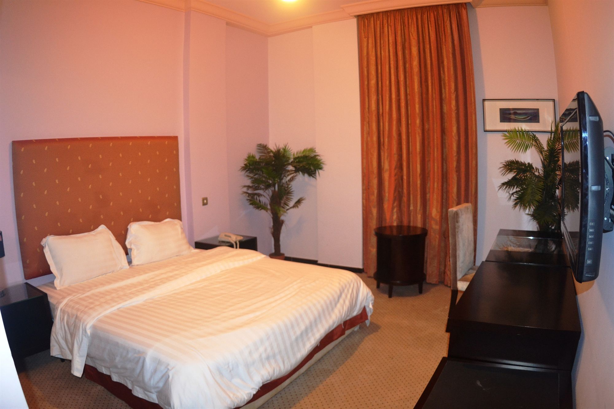 Platinium Park Hotel Ta'if Bagian luar foto